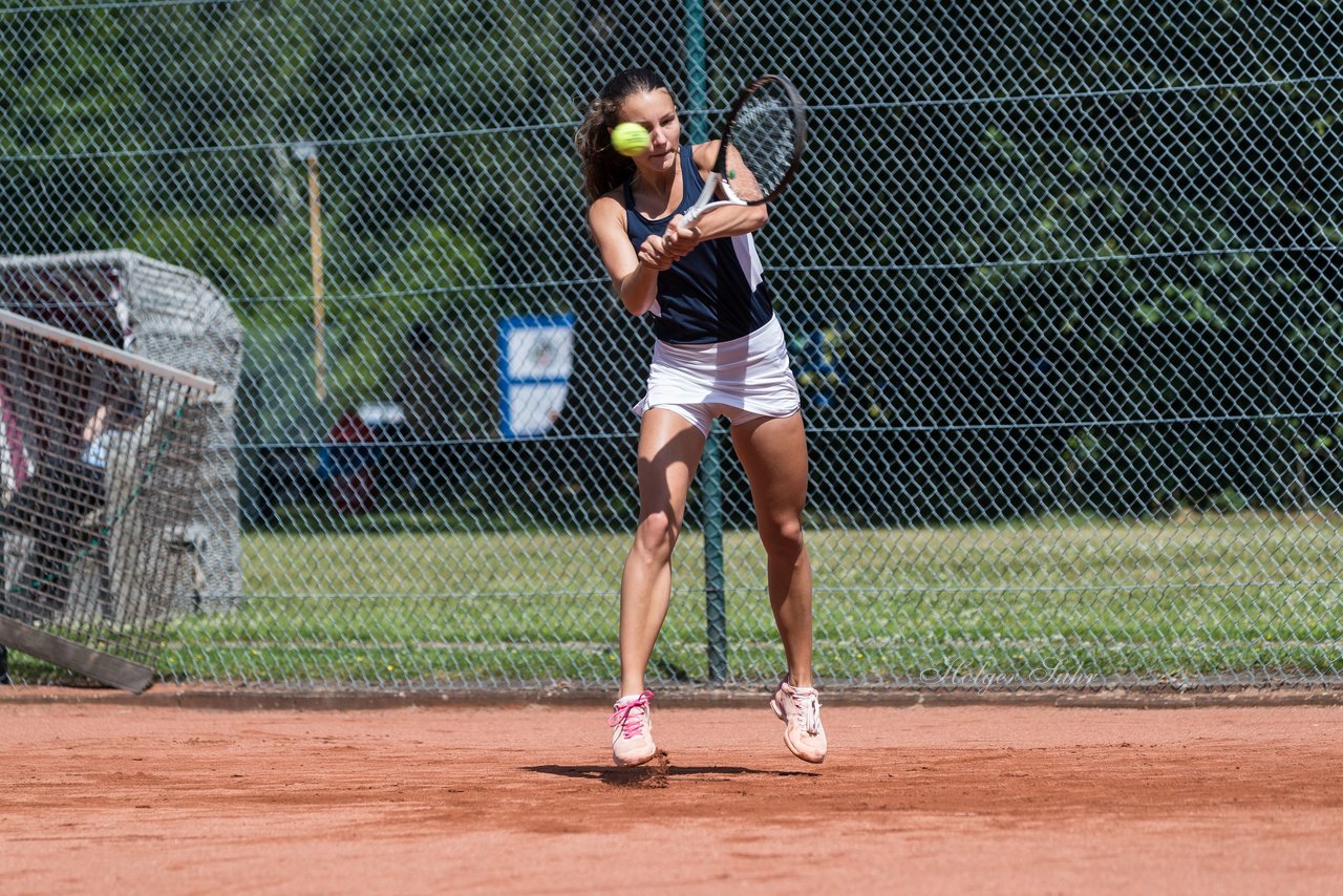 Bild 252 - Cup Pinneberg